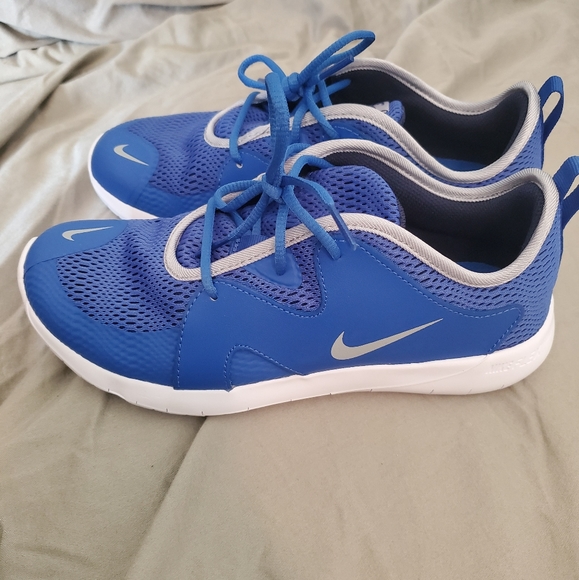nike flex contact 3 boys